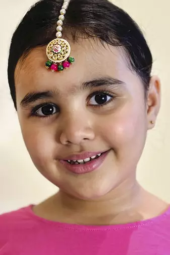 Kundan, meenakari maang teeka set- green, magenta