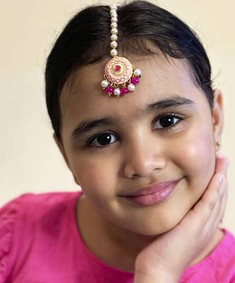 Kundan, meenakari maang teeka set- green, magenta 3