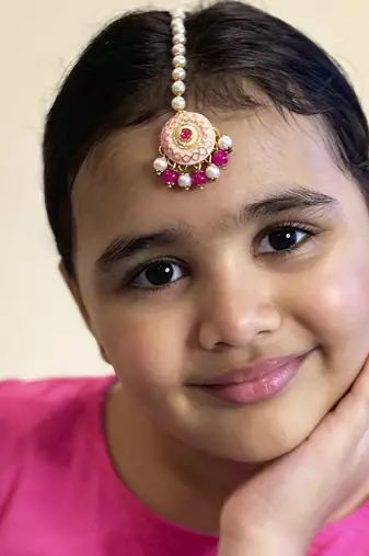 Kundan, meenakari maang teeka set- green, magenta