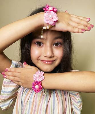 Sayuri set of 2 floral bracelets - pink, dark pink 1