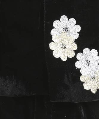 Flattened thread embroidery flower pattern 2