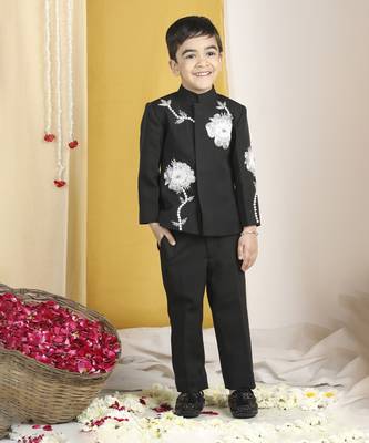 Sequence n pearl embroidery sherwani with pants 1