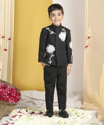Sequence n pearl embroidery sherwani with pants 2