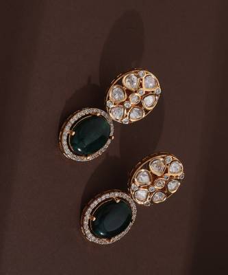 Green polki stud earrings 1