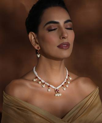 Red gold kundan necklace set 3