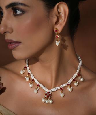 Red gold kundan necklace set 4