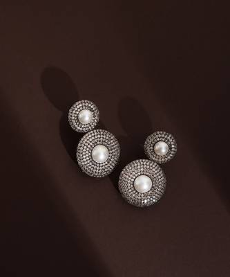 Champagne zirconia dangler earrings 2