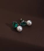 Green zirconia stud earrings
