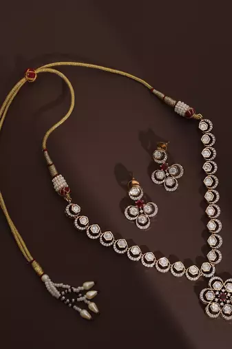 Red polki pendant necklace set
