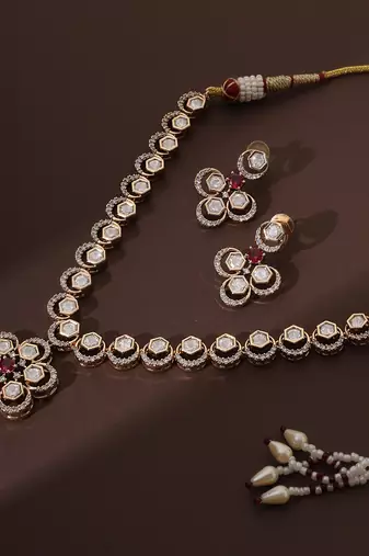 Red polki pendant necklace set