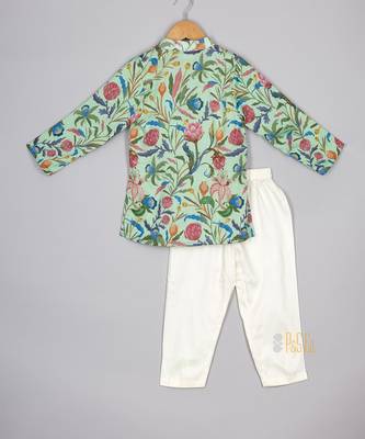 Green floral printed kurta pyjama 2