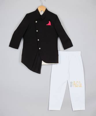 Contrasting pocket square black sherwani and pyjama 1