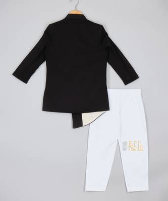 Contrasting pocket square black sherwani and pyjama 2