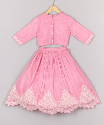 Thread embroidered pink top and pleated lehenga set 2
