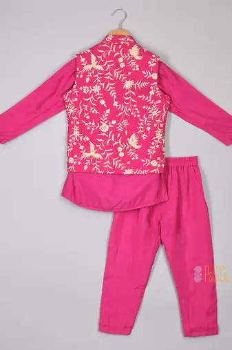 Magenda navdha nehru jacket set