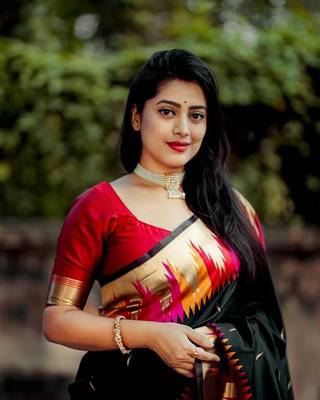 Black color silk blend sarees with blouse 2