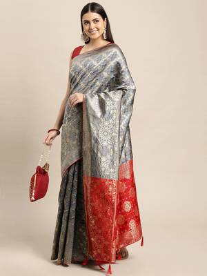Grey jacquard cotton silk blend banarasi bandhani Saree 1