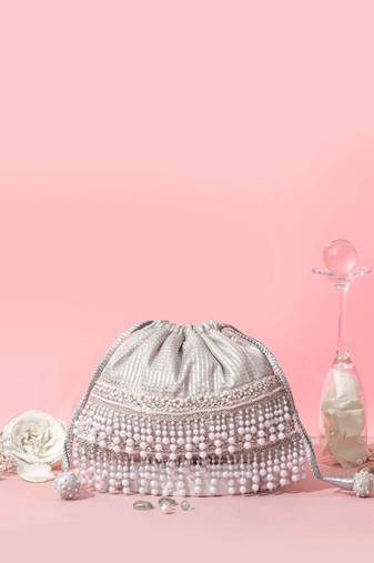 Sia pearl silver potli
