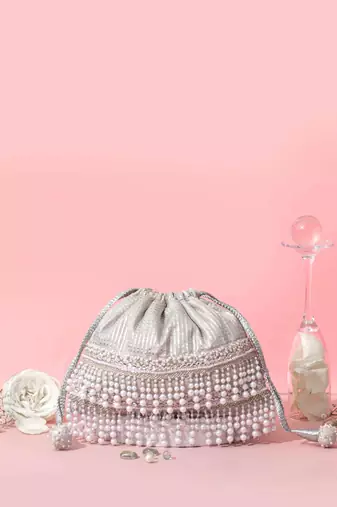 Sia pearl silver potli