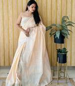 Peach woven linen chit pallu saree with blouse piece
