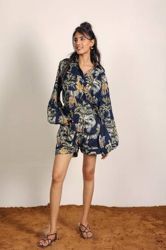 Navy blue with multi casual with half belt  mini shorts