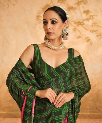 Doree green floral chintz saree with unstiched blouse piece 3