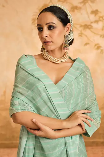 Doree aqua floral chintz saree with unstiched blouse piece