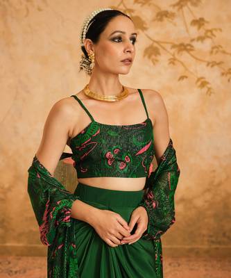 Doree green chintz printed cape set of 3 3