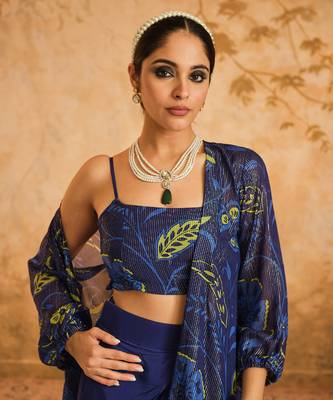 Doree blue chintz printed cape set of 3 3