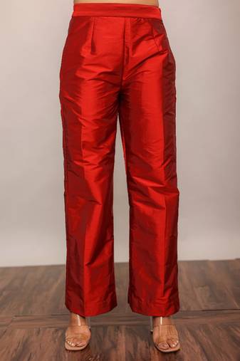 Maroon red solid pant with belt in back