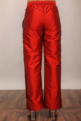 Maroon red solid pant with belt in back 5