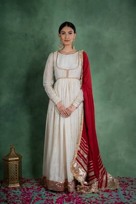 Sitaraa anarkali dress with embroidered jacket and red dupatta (set of 3) 1