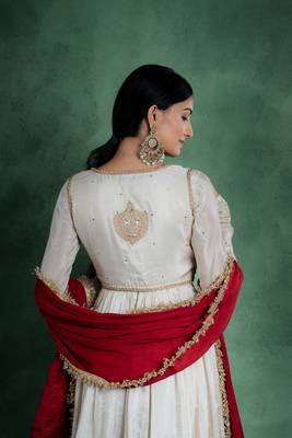 Sitaraa anarkali dress with embroidered jacket and red dupatta (set of 3) 3