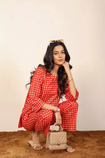 Red and white geometric two piece set kurta style co-ord set
