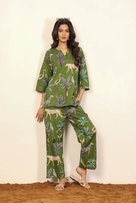 Green and multicolor jungle theme print two piece sets kurta style co-ord set 1