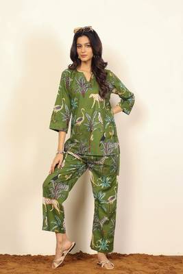 Green and multicolor jungle theme print two piece sets kurta style co-ord set 4