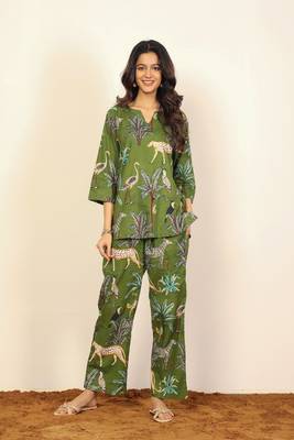 Green and multicolor jungle theme print two piece sets kurta style co-ord set 6