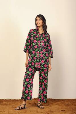 Black and multi floral print two piece set co-ord set 5