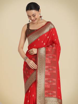 Red banarasi silk blend zari woven saree 2