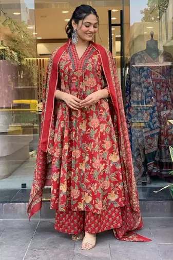 Red Beautiful Cotton Flower Printed Neckline Worked Kurta And Palazzo With Cotton Dupatta