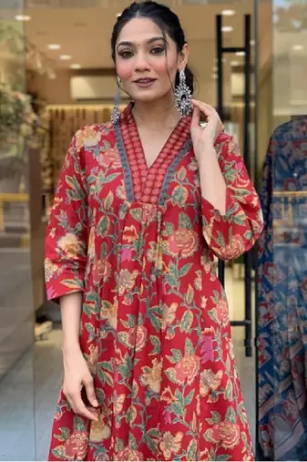 Red Beautiful Cotton Flower Printed Neckline Worked Kurta And Palazzo With Cotton Dupatta