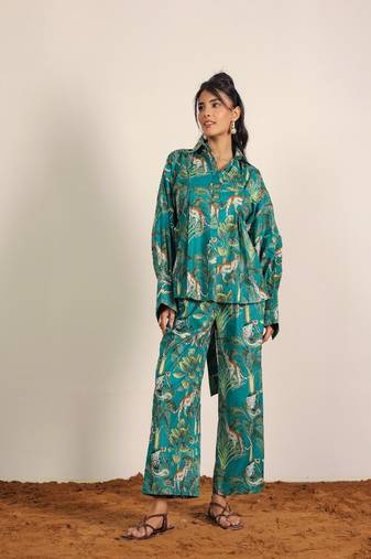Green and multicolor cotton coastal print back tie shirt with pant co-ord set