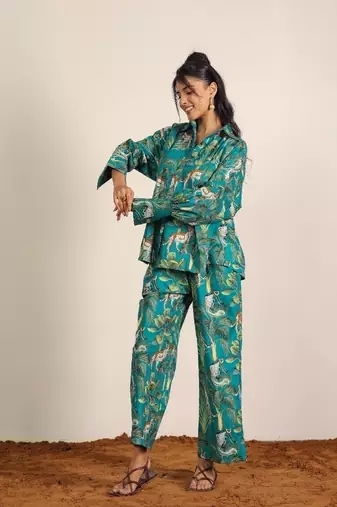 Green and multicolor cotton coastal print back tie shirt with pant co-ord set