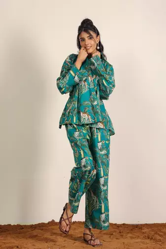 Green and multicolor cotton coastal print back tie shirt with pant co-ord set