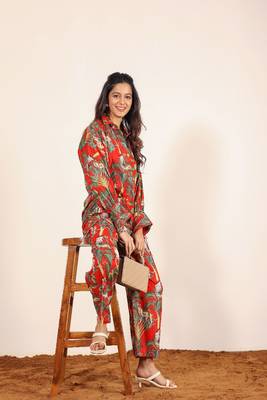 Red and multi jungle theme print two piece set co-ord set 4