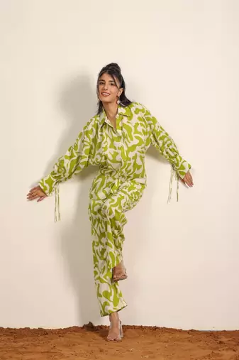 Green and white geometric coastal print collared cotton co-ord set