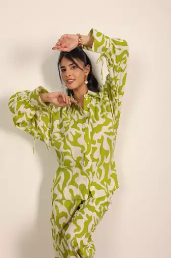 Green and white geometric coastal print collared cotton co-ord set