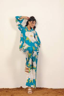 Sky blue and multicolor floral print with v-neck kurta style cotton co-ord set 5