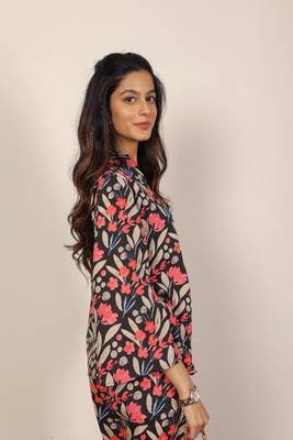 Multicolor floral print with v-neck kurta style cotton co-ord set 5