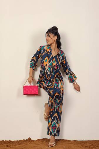 Multicolor geometric blurred print cotton co-ord sets